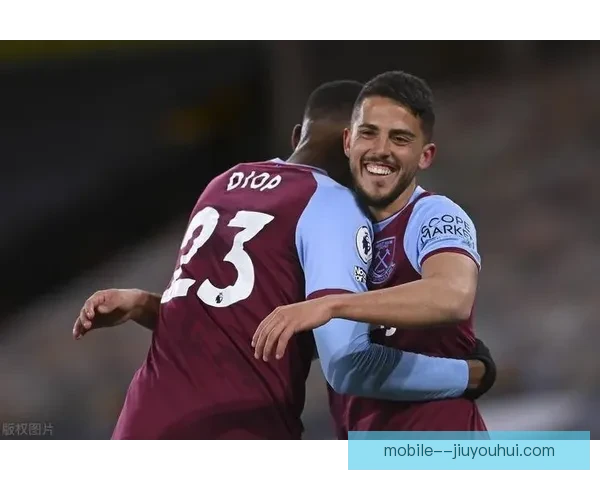 西汉姆联官方确认安东尼奥续约新合同延长至二零二七夏季